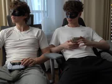 Adam 21cm live cam preview — HD — twink — age 20