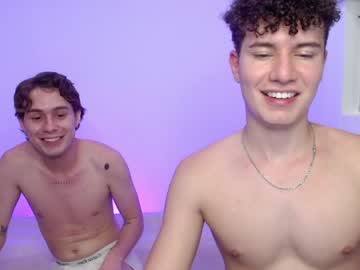 Adrian Morelli live cam preview — HD — gay — age 25