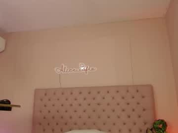 Alice Sofia live cam preview — HD — skinny — age 22