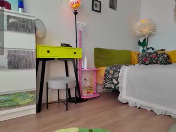 Alyaska 2000 live cam preview — HD — bigboobs — age 23