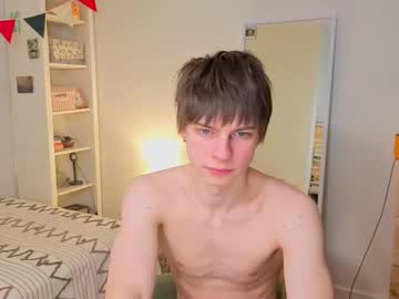 Angelic Look live cam preview — HD — young — age 19