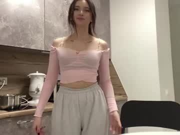 Averyhoster live cam preview — HD — new — age 18