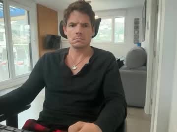 Axelshore  live cam preview — girth — age 0