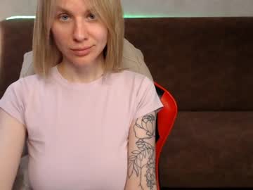 Baby Kitte live cam preview — HD — findom — age 99