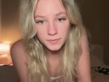 Babymorgann live cam preview — milf — age 21