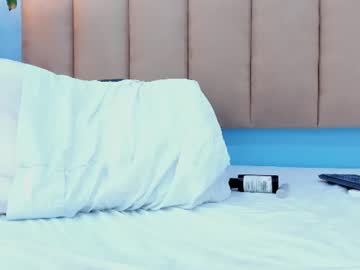 Bella Mg live cam preview — HD — latina — age 19