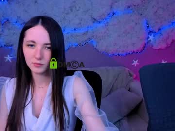 Caroline Honeyy live cam profile photo