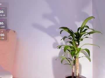 Carolinna  live cam preview — HD — latina — age 19