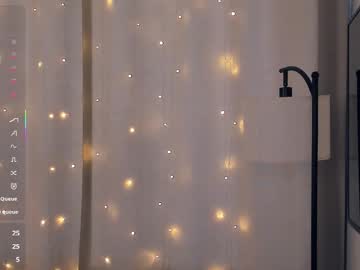 Charlinepiker live cam preview — HD — 20 — age 20