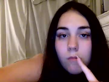 Chaseandlexi2024 live cam preview — milf — age 22