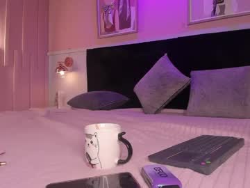 Chloe Watson  live cam preview — HD — bigass — age 21