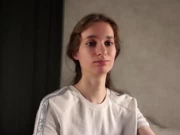 Corawinikoff live cam profile photo