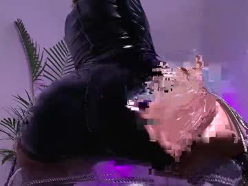 Dalilathoms live cam preview — HD — latex — age 21