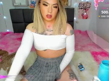 Dannia 13 live cam preview — HD — smoke — age 0