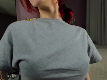 Dearly Emily live cam preview — HD — teen — age 20