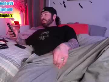 Dominatingher69 live cam preview — HD — fit — age 33