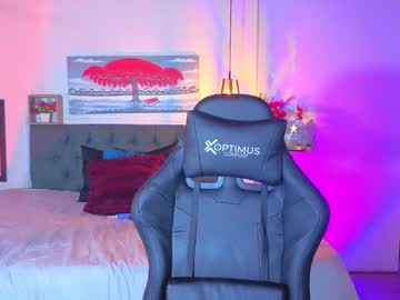 Dulce Charlottee live cam preview — HD — latex — age 35