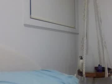 Eevaaaus live cam preview — dance — age 0