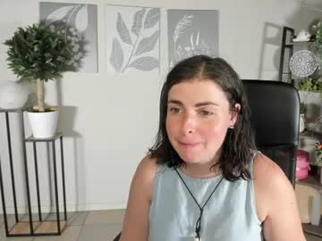 Elara Starfall live cam preview — HD — hairy — age 34