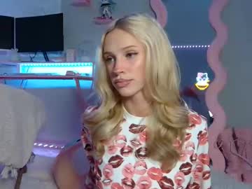 Elsa May live cam preview — squirt — age 21