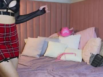 Emma Chaser live cam preview — HD — skinny — age 19