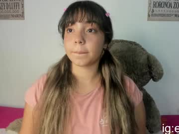 Emma Grayys live cam preview — HD — braces — age 18