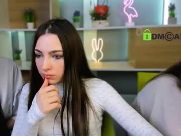 Emma Swee live cam preview — HD — new — age 19