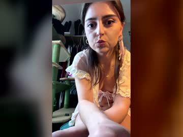 Esimaralda live cam preview — young — age 0