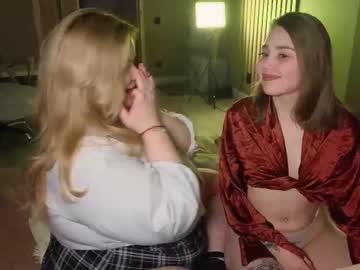 Estelle Every live cam preview — HD — mommy — age 99