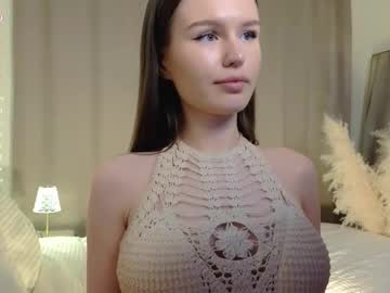 Exclusive Model  live cam preview — HD — new — age 19