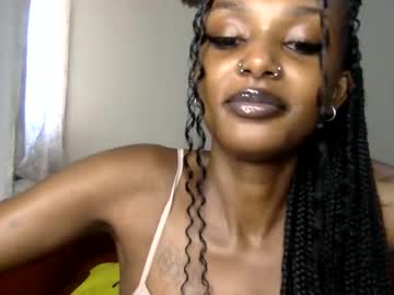 Flirtyy Sheery live cam preview — ebony — age 23