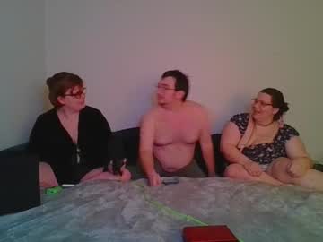 Foxanhound live cam preview — bbw — age 21