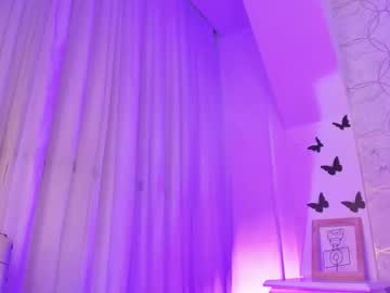 Foxy200   live cam preview — HD — flexible — age 22