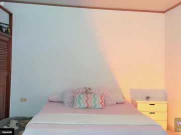 Gabriellahoney18 live cam preview — HD — hairy — age 23