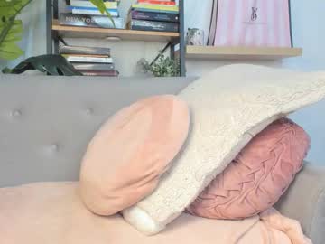 Goofyshygirl1 live cam preview — live — HD — ebony — age 20