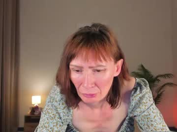 Grace Kellyy live cam preview — HD — new — age 44