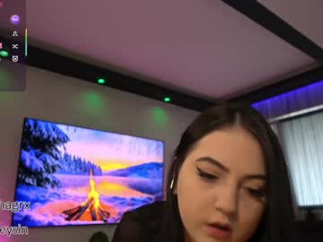 Haileygrx live cam preview — HD — brunette — age 26