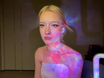 Hyunwilhelmi live cam preview — HD — 18 — age 18