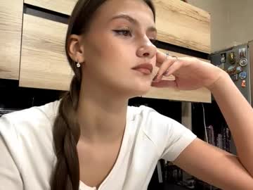 Ilianaportwood live cam profile photo