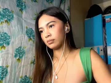 Jenhiggens live cam preview — HD — new — age 18