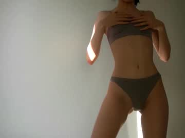 Jenny Lylu profile image (offline)