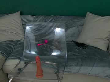 Jessie Sinn live cam preview — HD — brunette — age 19