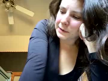 Jlynn1997 live cam preview — HD — milf — age 29