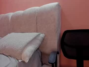 Jois0311 live cam preview — HD — milk — age 26