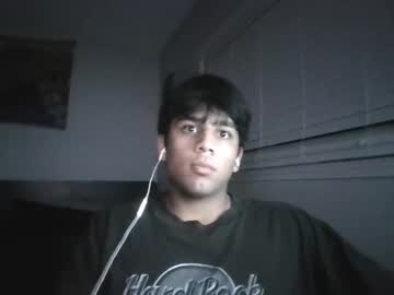 Josh372060 live cam preview — young — age 19