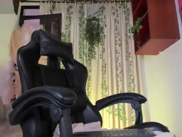 Juliensaint  live cam preview — HD — lovense — age 22