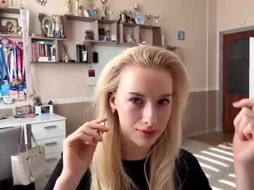 Kaneshacurbelo live cam preview — HD — new — age 18