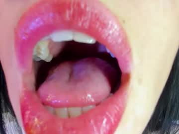 Katty Mouth live cam preview — HD — spit — age 0