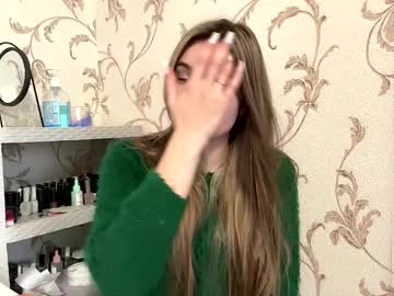 Kerrieluter live cam preview — HD — 18 — age 18