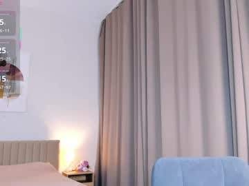 Kiss Kr1ss live cam preview — HD — 18 — age 18